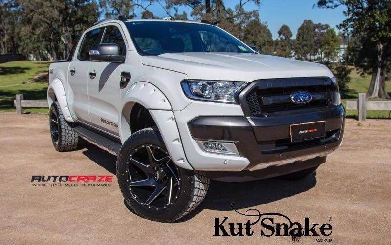 Kut Snake Kotflügelverbreiterung Ford Ranger PX1, PX2 - 55 mm breite - Glatte Oberfläche