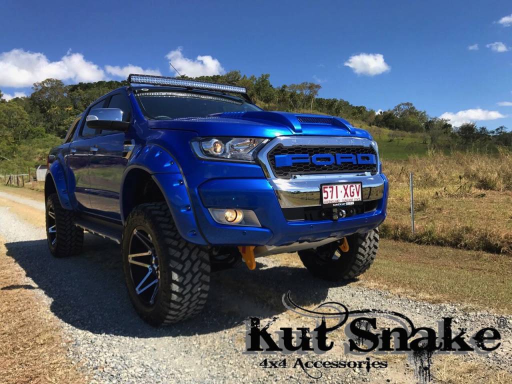 Kut Snake Kotflügelverbreiterung Ford Ranger PX1, PX2 - 55 mm breite - Glatte Oberfläche