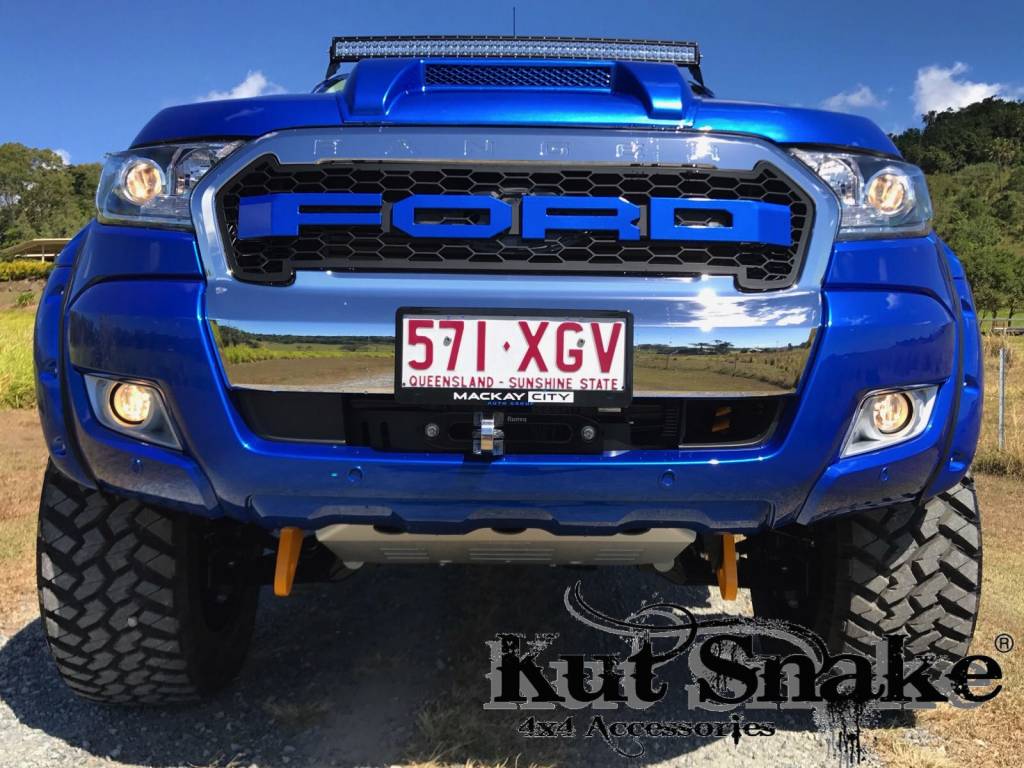 Kut Snake Kotflügelverbreiterung Ford Ranger PX1, PX2 "Monster" - 95 mm Breite - Glatte Oberfläche