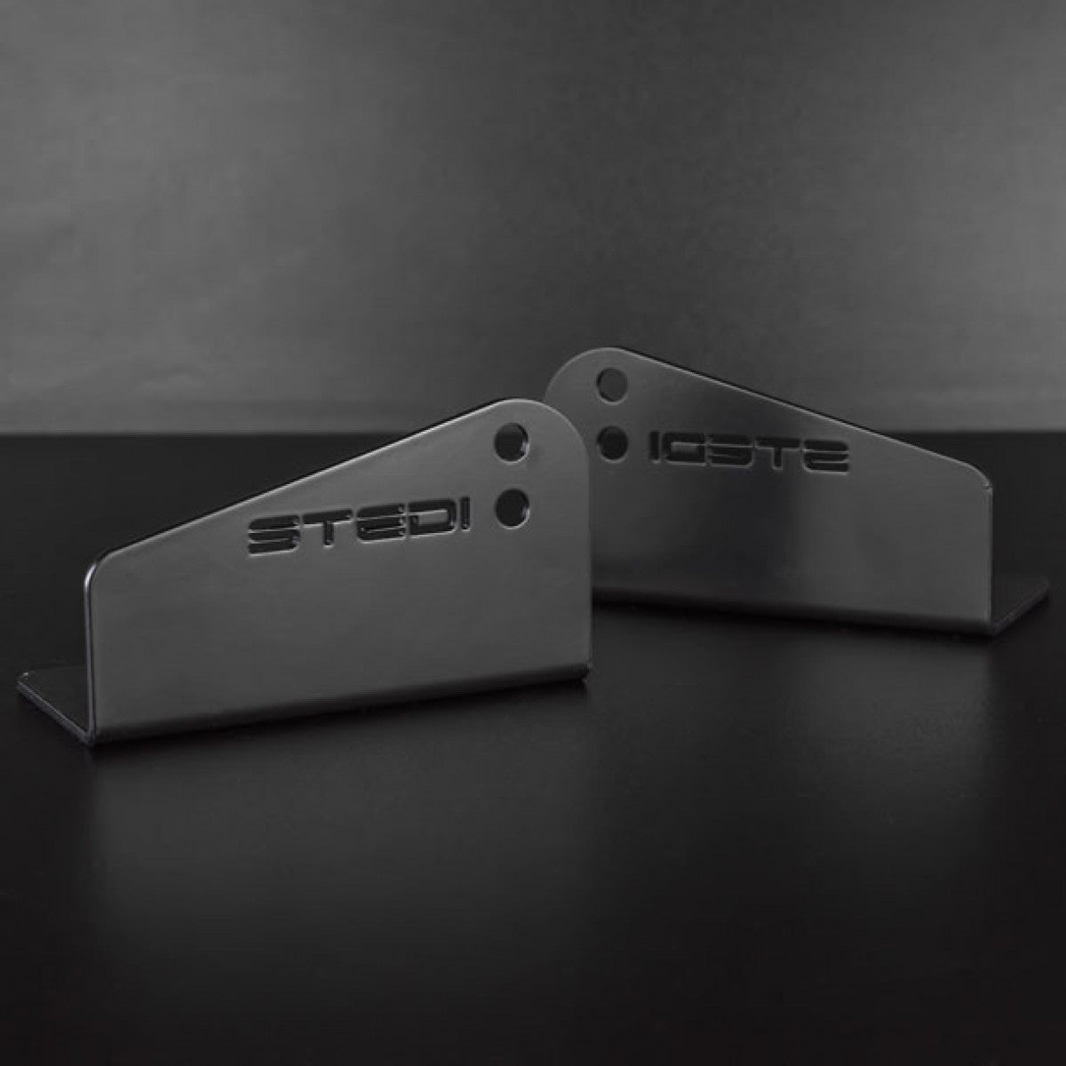 STEDI Ford Ranger Lightbar Dachträger-Befestigung - German Pickup Customs