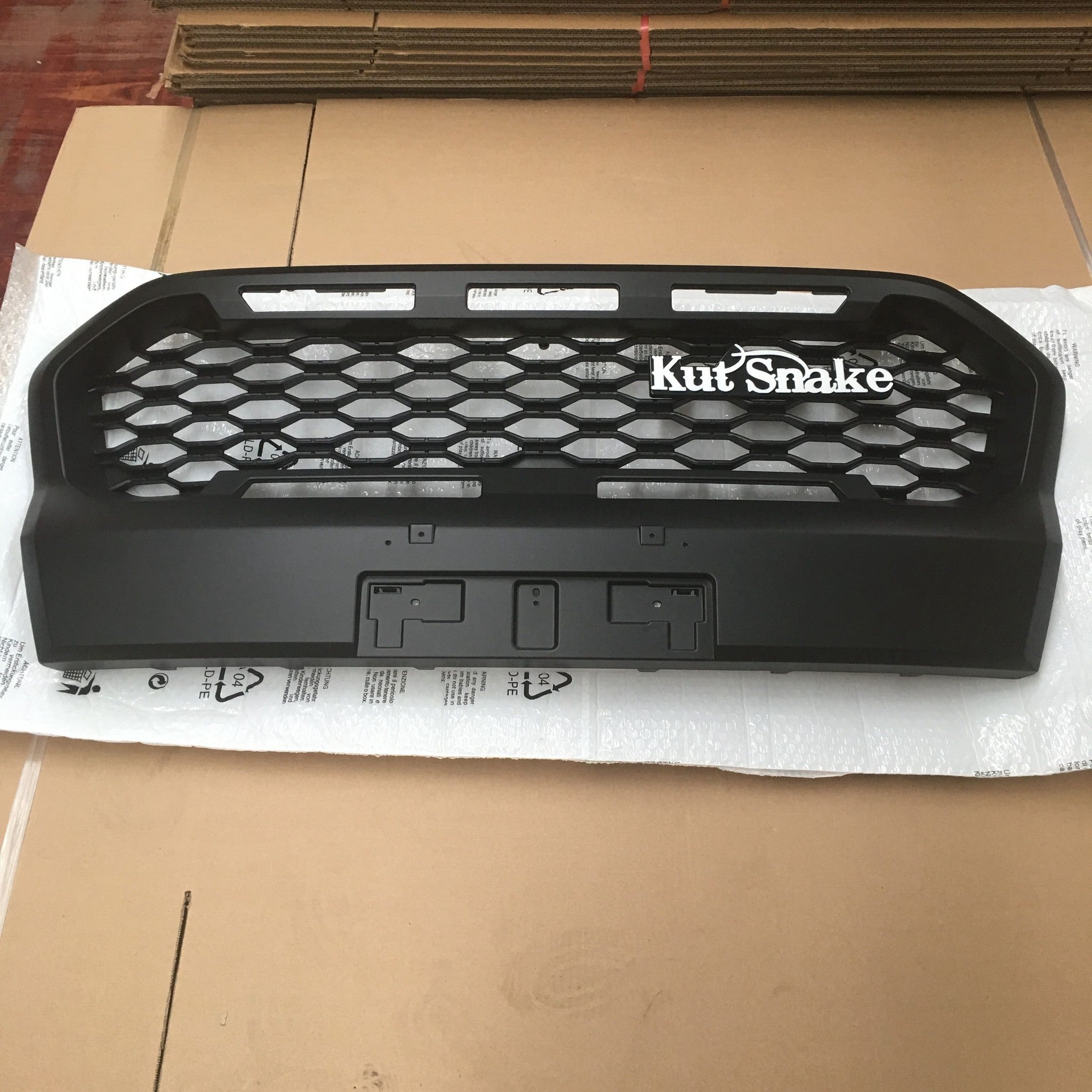 Kut Snake Kühlergrill Ford Ranger PX3 Wildtrack - German Pickup Customs