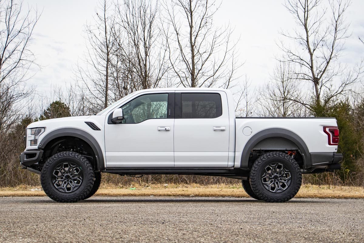 Ford F150 Raptor 2019 Lift Kit 4,5" Rough Country - German Pickup Customs