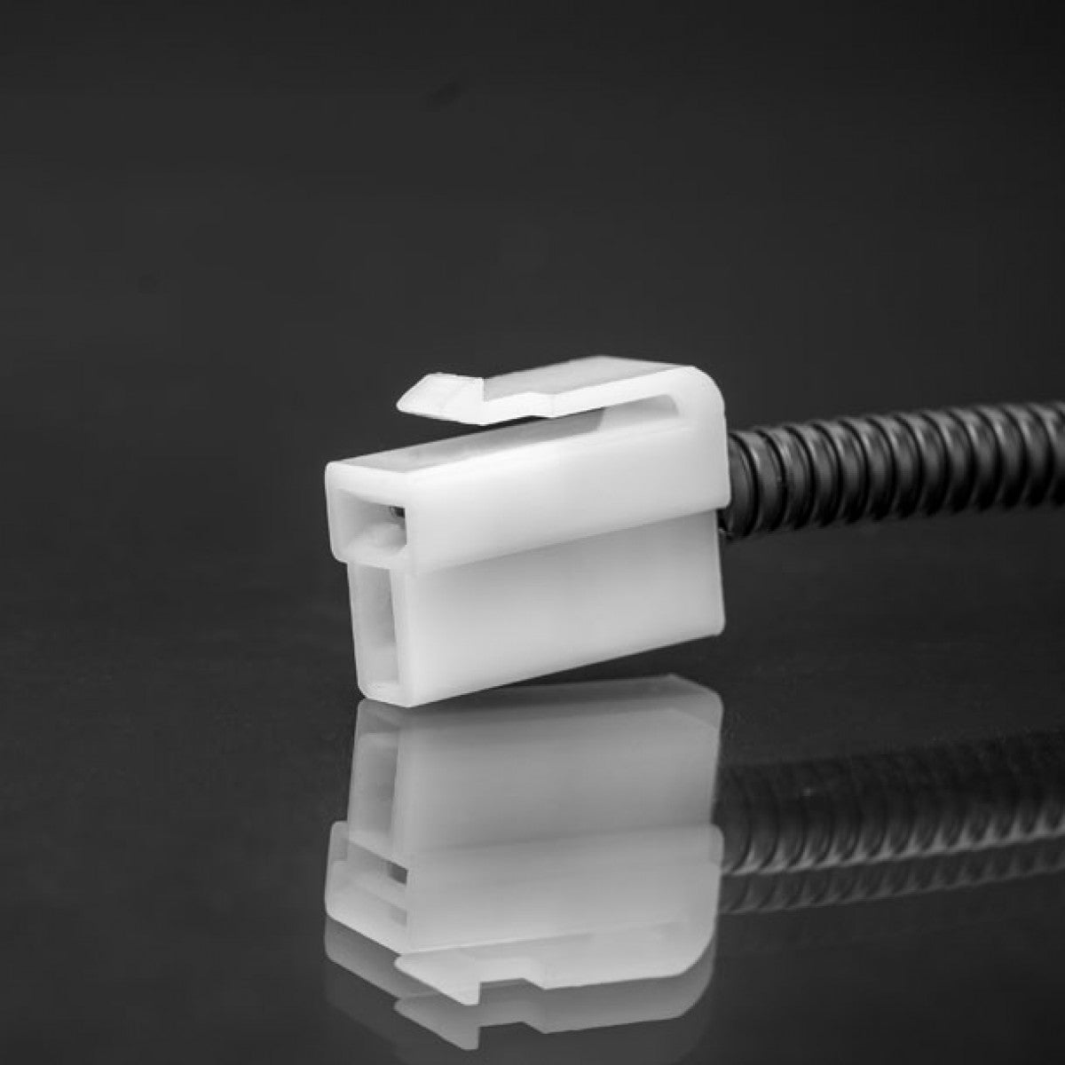 STEDI Isuzu D-Max/M-ux Fernlicht Adapter - German Pickup Customs