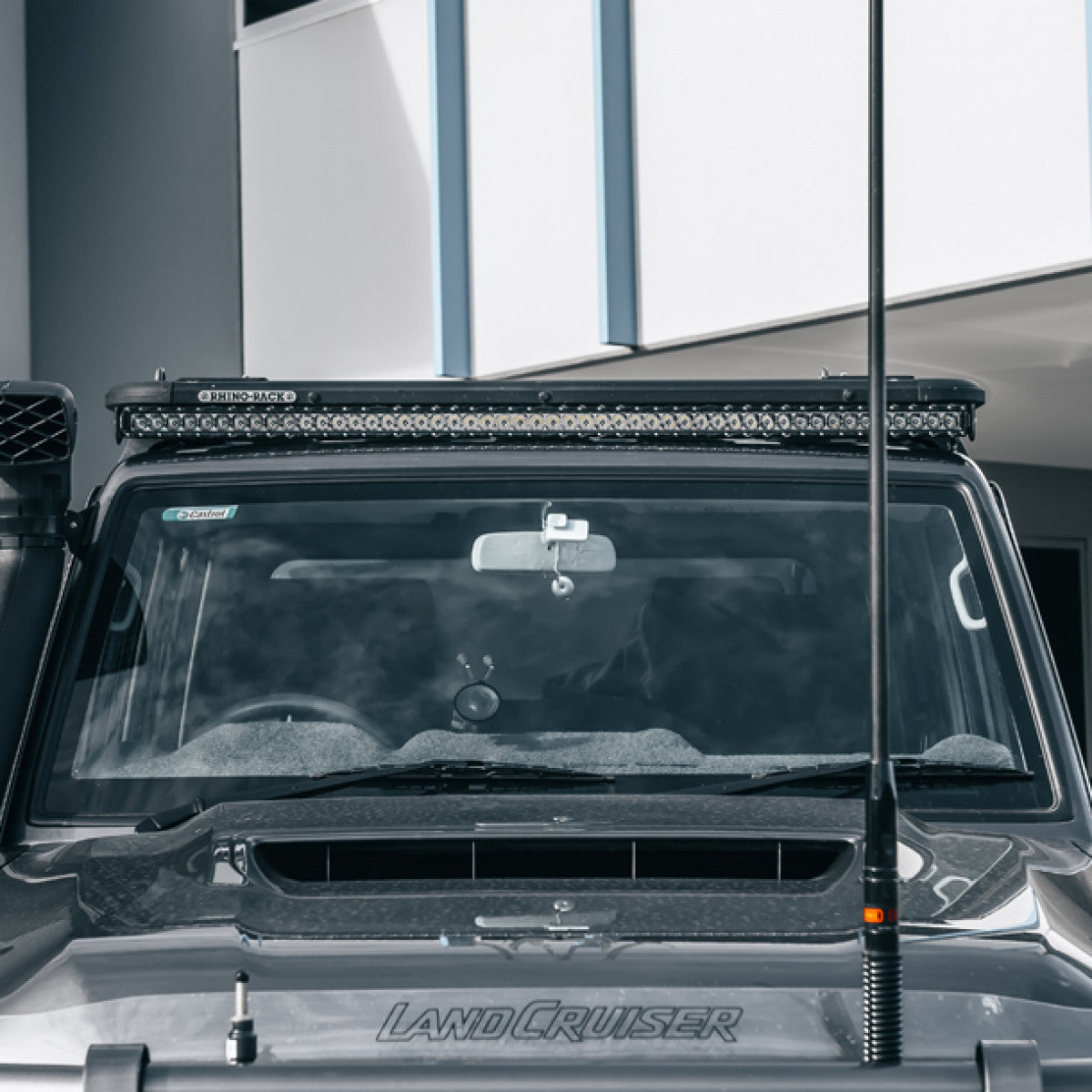 STEDI Rhino Rack™ Lightbar-Befestigung V2.0