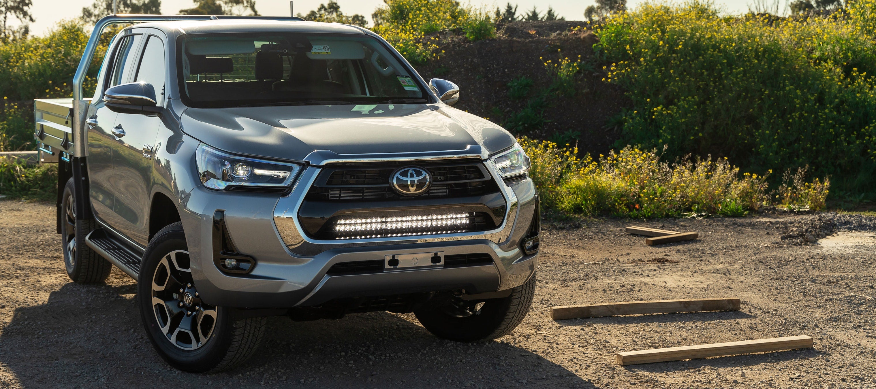 STEDI Toyota Hilux (N80 ab 2015+) Kühlergrill Befestigung für LED Bar - GPC-Offroad