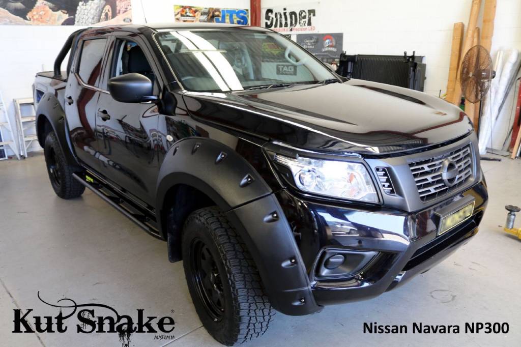 Kut Snake fender flares Nissan Navara D23-Monster - 85 mm width - structured surface