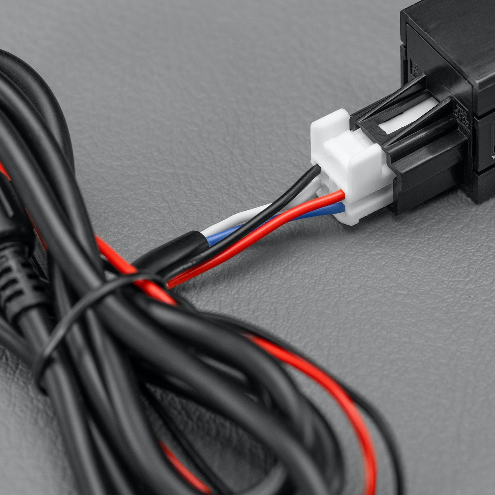 STEDI Schalterprogramm - Plug and Play Steckeranschluss - Nissan Short Type, Weiß) - GPC-Offroad