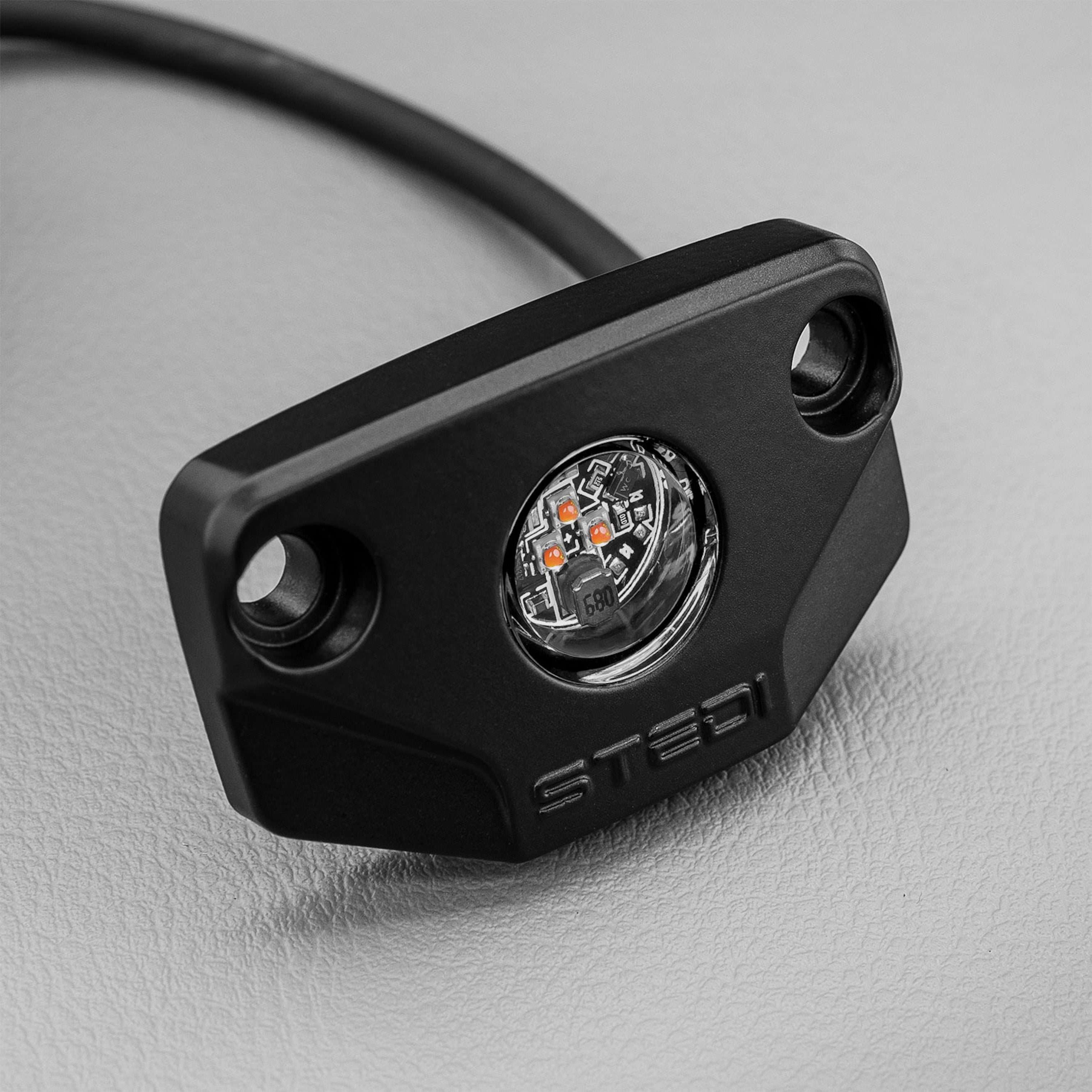 STEDI Surface Rock Light, Warmweiß (1 Stk.) - GPC-Offroad